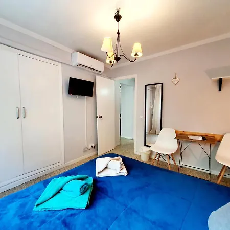 Low Cost Homestay *